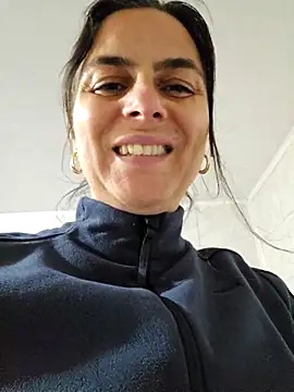 IsabelleCraft online show from 6, 11, 2025