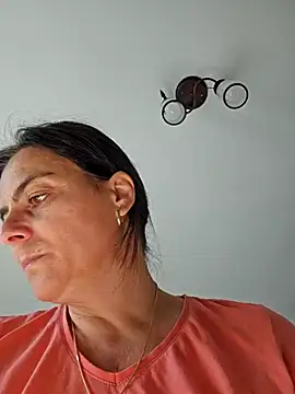 IsabelleCraft online show from 1, 11, 2025