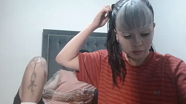 dulce maria x online show from 4, 4, 2026