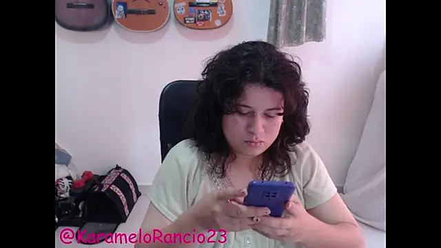 Smoke trip Alicia online show from 9, 2, 2025