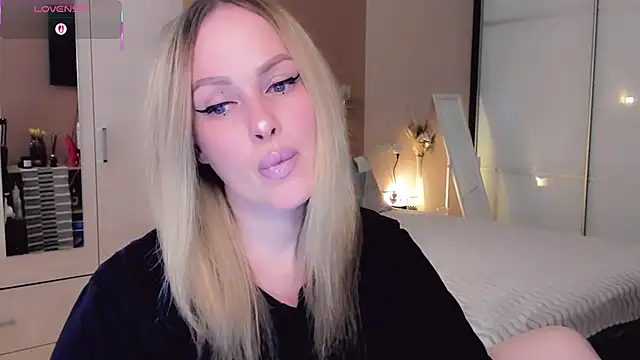 Libby Nora online show from 4, 3, 2026