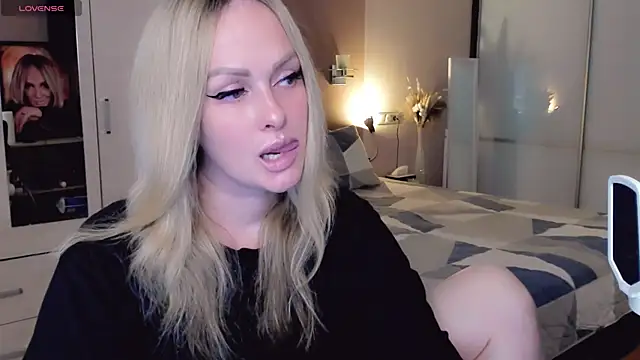 Libby Nora online show from 22, 10, 2025