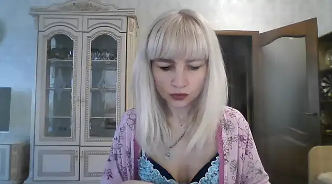 Snapshot of BarbaraKim chatting on 20, 3, 2025 BarbaraKim online show from 20, 3, 2025