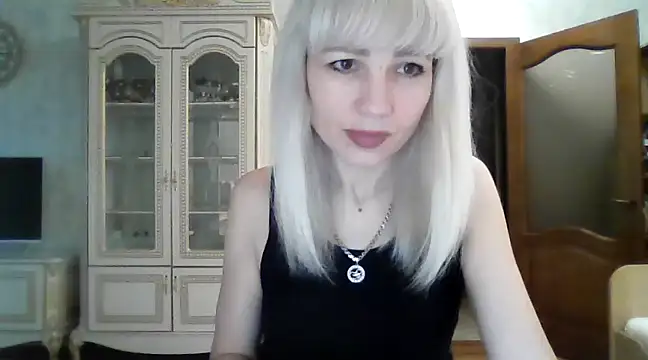 Snapshot of BarbaraKim chatting on 8, 1, 2025 BarbaraKim online show from 8, 1, 2025