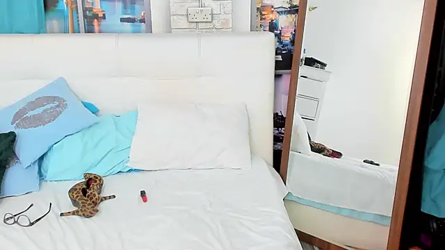 IvyHotFoxy online show from 13, 3, 2025