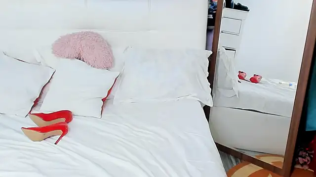 IvyHotFoxy online show from 25, 2, 2025