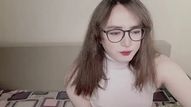 Snapshot of MinniMaksy chatting on 4, 7, 2026 MinniMaksy online show from 4, 7, 2026