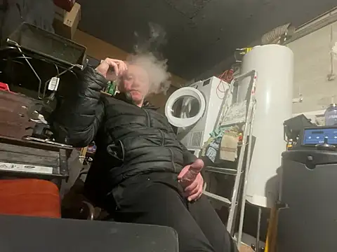 Snapshot of Queutard59@xh chatting on 8, 3, 2026 Queutard59xh online show from 8, 3, 2026