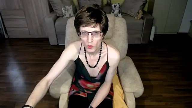 clementine online show from 8, 4, 2026