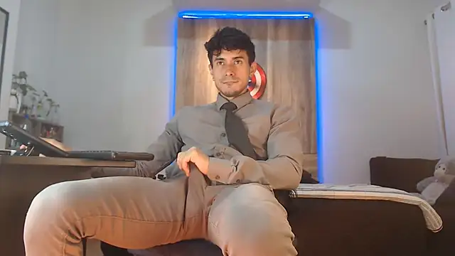 Andrew 4  online show from 30, 10, 2025