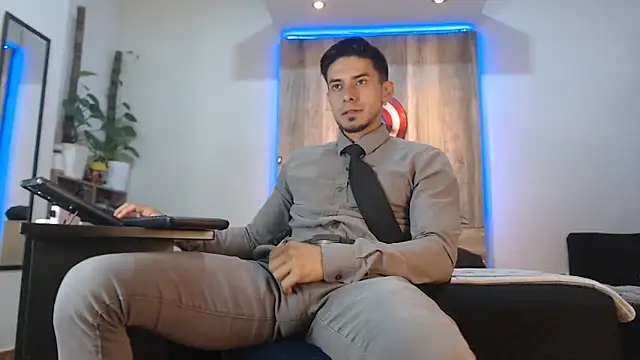 Andrew 4  online show from 4, 3, 2026