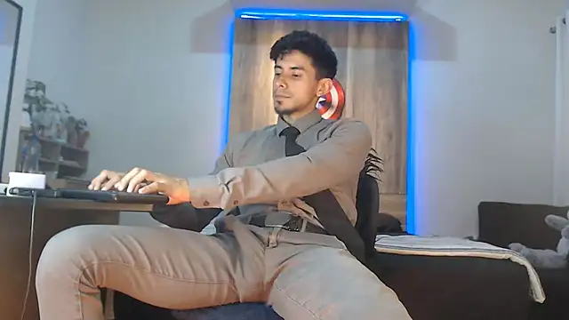 Andrew 4  online show from 15, 11, 2025