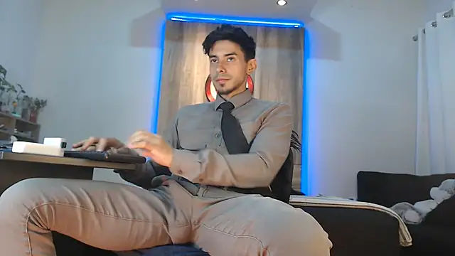 Andrew 4  online show from 17, 11, 2025