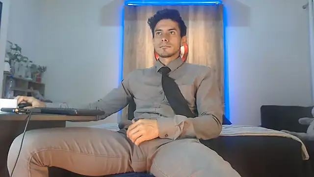 Andrew 4  online show from 28, 11, 2025