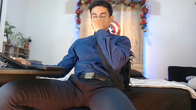 Andrew 4  online show from 18, 12, 2025