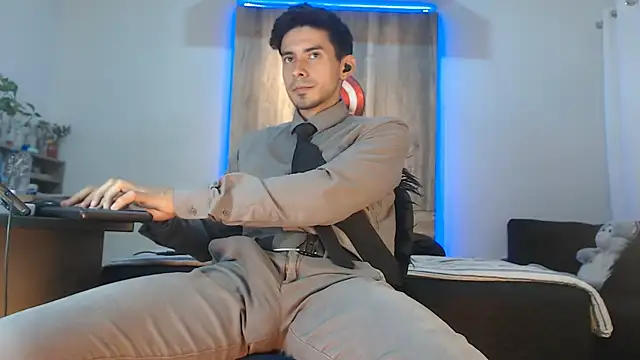 Andrew 4  online show from 24, 11, 2025