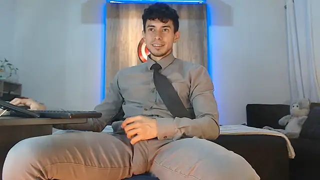 Andrew 4  online show from 21, 10, 2025