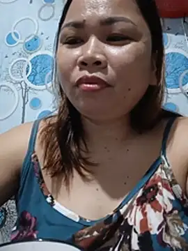 Snapshot of XXLorie_02 chatting on 11, 7, 2026 XXLorie 02 online show from 11, 7, 2026