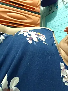 XXLorie 02 online show from 24, 5, 2026