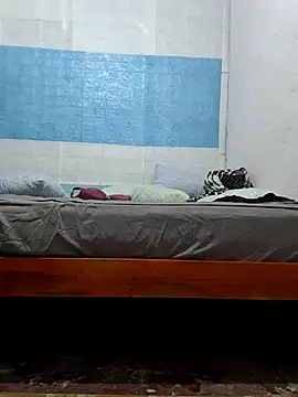 XXLorie 02 online show from 8, 3, 2026