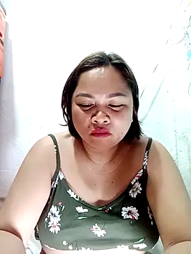 XXLorie 02 online show from 23, 9, 2025