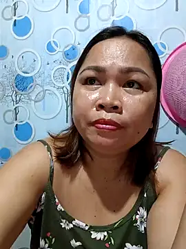 XXLorie 02 online show from 12, 2, 2026