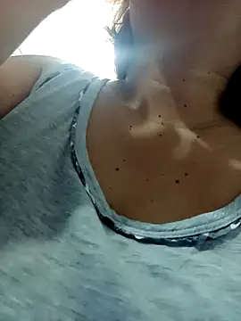 XXLorie 02 online show from 21, 9, 2025