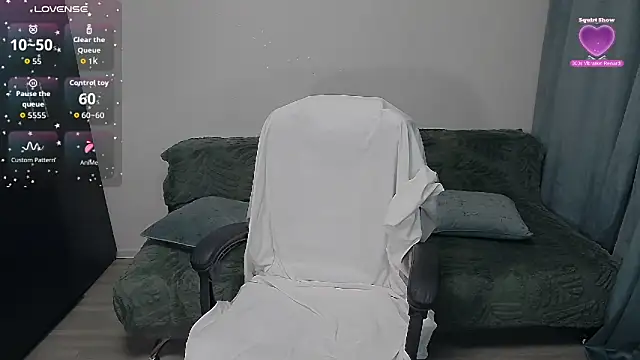 erikaerika online show from 11, 2, 2026