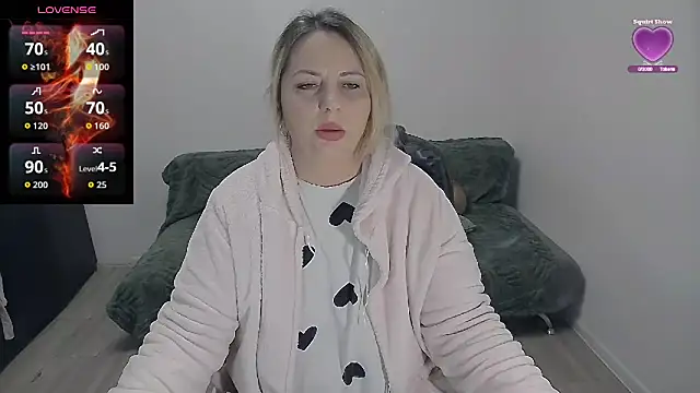 erikaerika online show from 24, 4, 2026