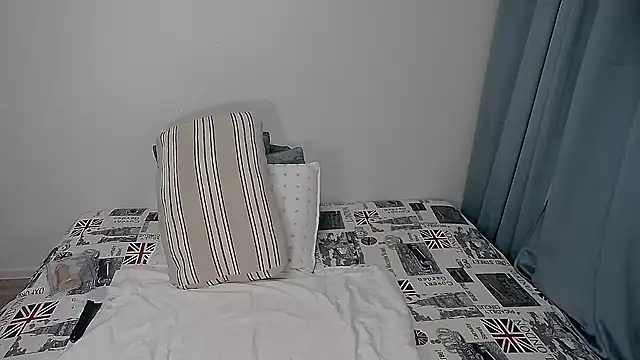 erikaerika online show from 9, 11, 2025