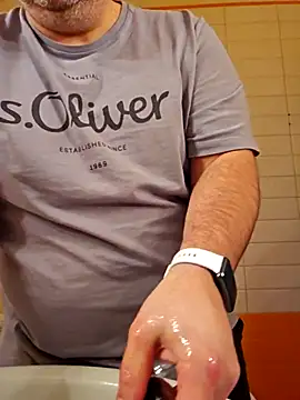 Andrew1900529 online show from 28, 11, 2025