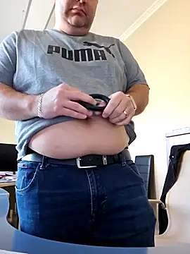 Andrew1900529 online show from 5, 11, 2025