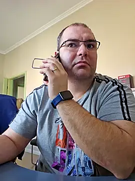 Andrew1900529 online show from 7, 2, 2025