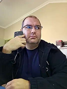 Andrew1900529 online show from 7, 11, 2025