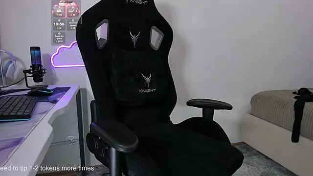 SkyqueenI online show from 28, 11, 2025