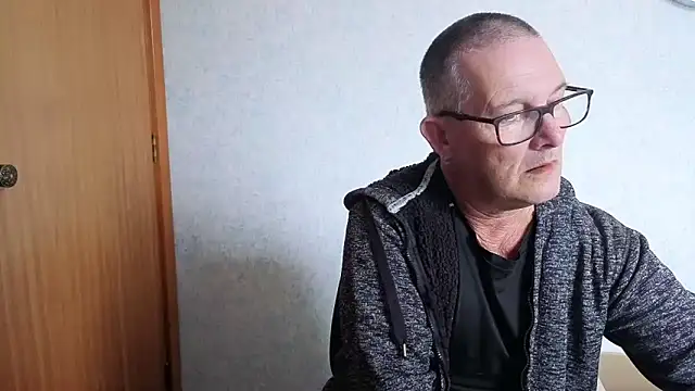 Snapshot of bigballnz chatting on 19, 5, 2026 bigballnz online show from 19, 5, 2026