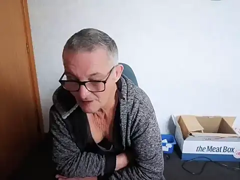 Snapshot of bigballnz chatting on 5, 6, 2026 bigballnz online show from 5, 6, 2026