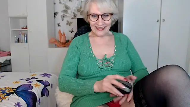 Ghertrude52 online show from 3, 3, 2025