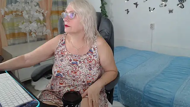 Snapshot of Ghertrude52 chatting on 10, 7, 2026 Ghertrude52 online show from 10, 7, 2026