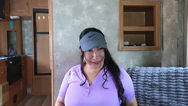 Foglove69 online show from 4, 4, 2026