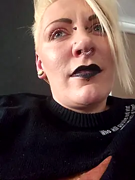 PinkTheHawk online show from 6, 3, 2026