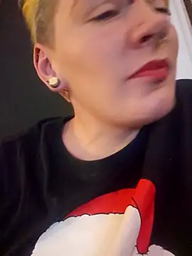 PinkTheHawk online show from 23, 11, 2025