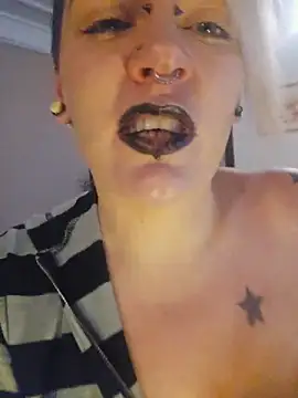 PinkTheHawk online show from 16, 10, 2025