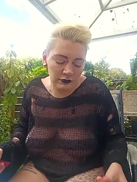 PinkTheHawk online show from 15, 11, 2025