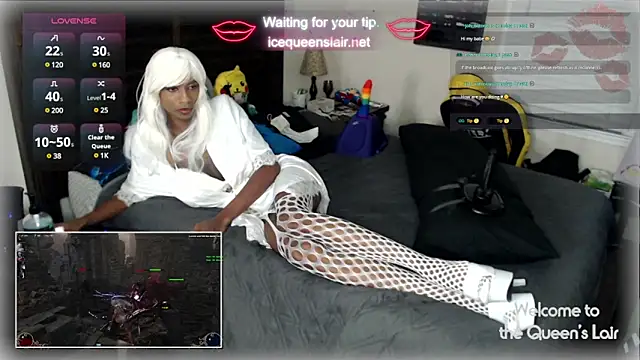 Snapshot of QueenofWhiteIce chatting on 4, 2, 2025 QueenofWhiteIce online show from 4, 2, 2025