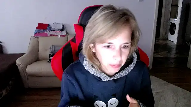 SexxyLety online show from 19, 9, 2025