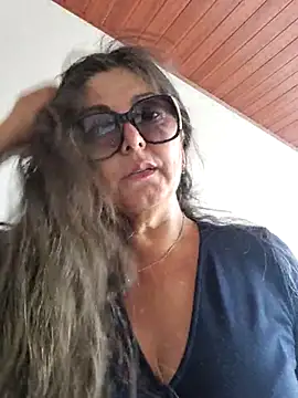 Snapshot of emma_tour chatting on 3, 3, 2025 emma tour online show from 3, 3, 2025