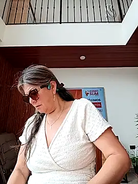 emma tour online show from 20, 4, 2026