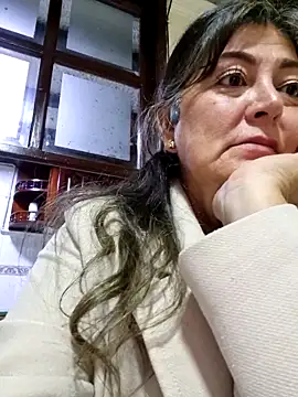 Snapshot of emma_tour chatting on 17, 3, 2025 emma tour online show from 17, 3, 2025