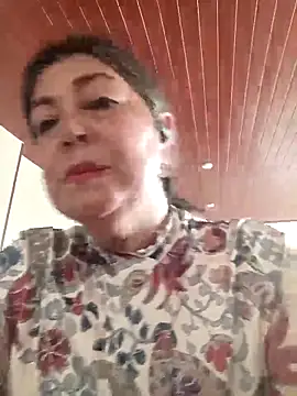 Snapshot of emma_tour chatting on 12, 9, 2025 emma tour online show from 12, 9, 2025